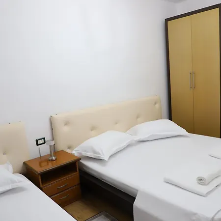 Tb One Bedroom Apartment Берат Екстер'єр фото